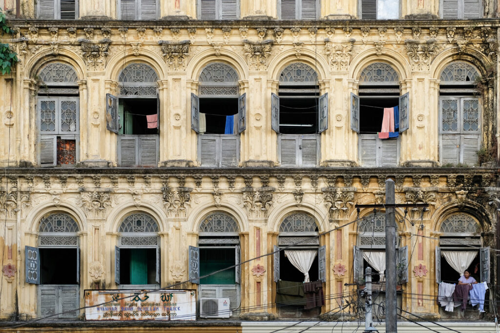 Par la fenêtre #02